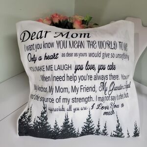 "MOM" CUSTOM DOWN  ALTERNATIVE LARGE 20X20  decorative pillow.